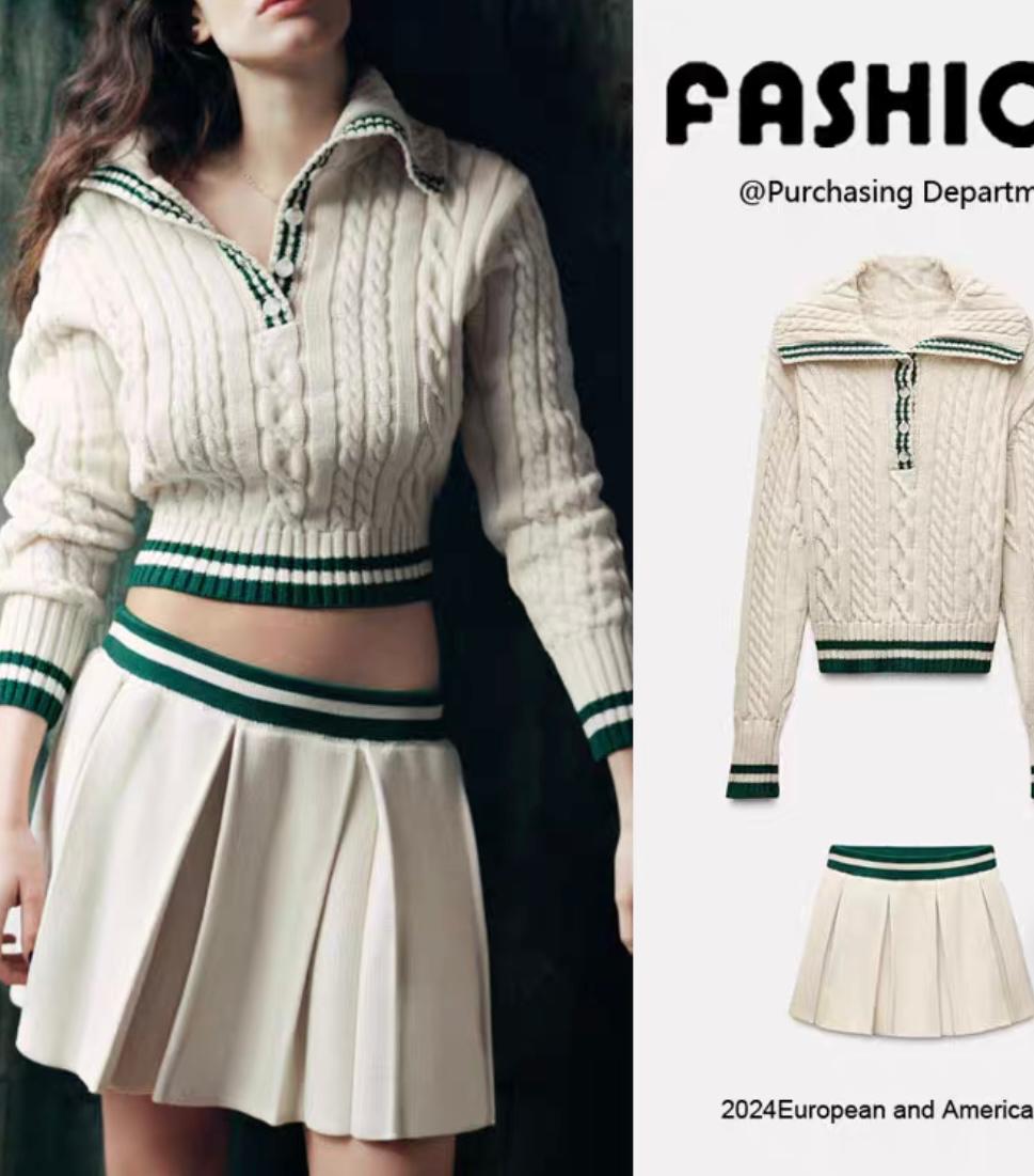 Nouvelle collection pull à revers et mini-jupe tendance