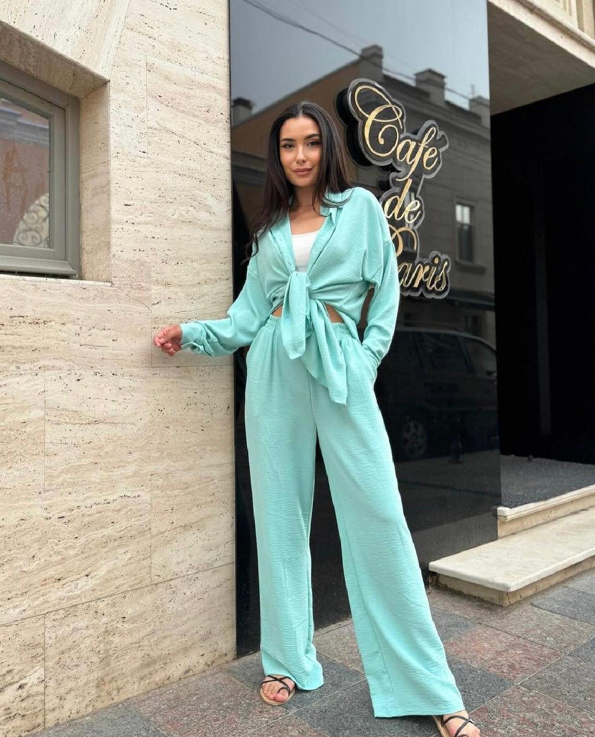 Ensemble chemise et pantalon