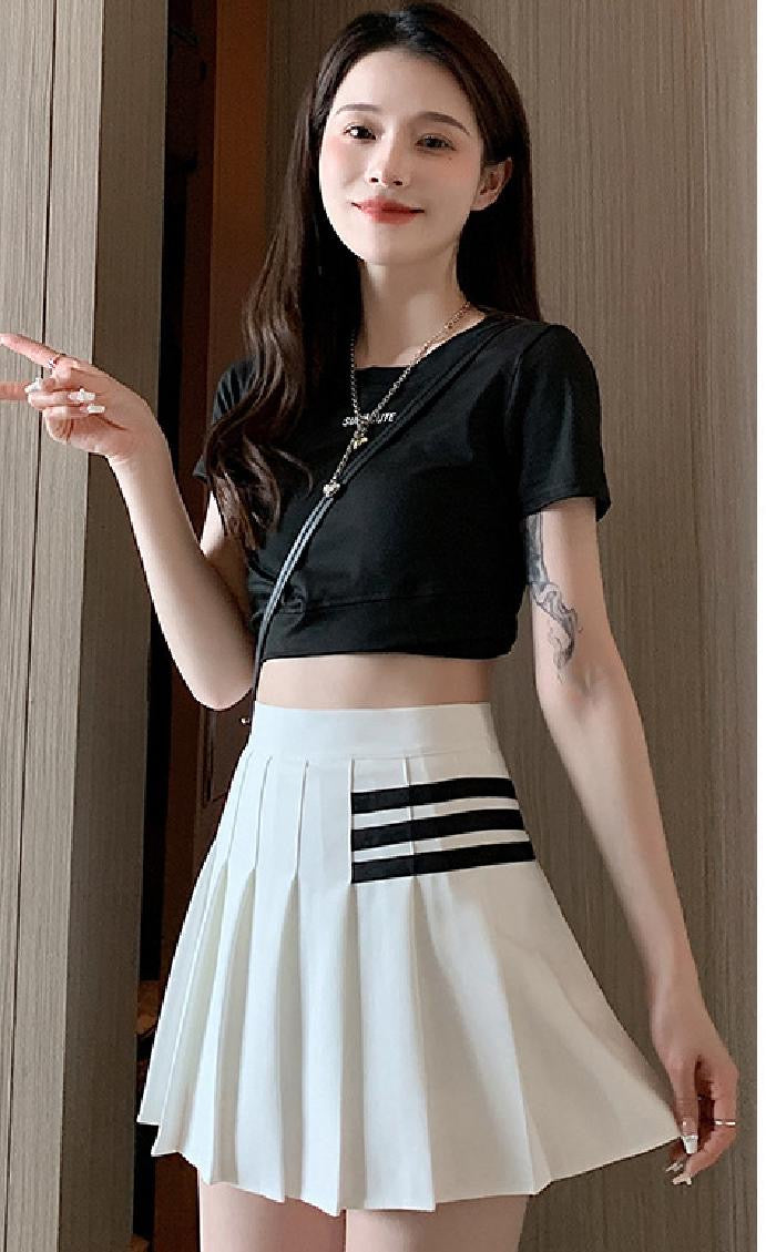 Jupe courte plissée