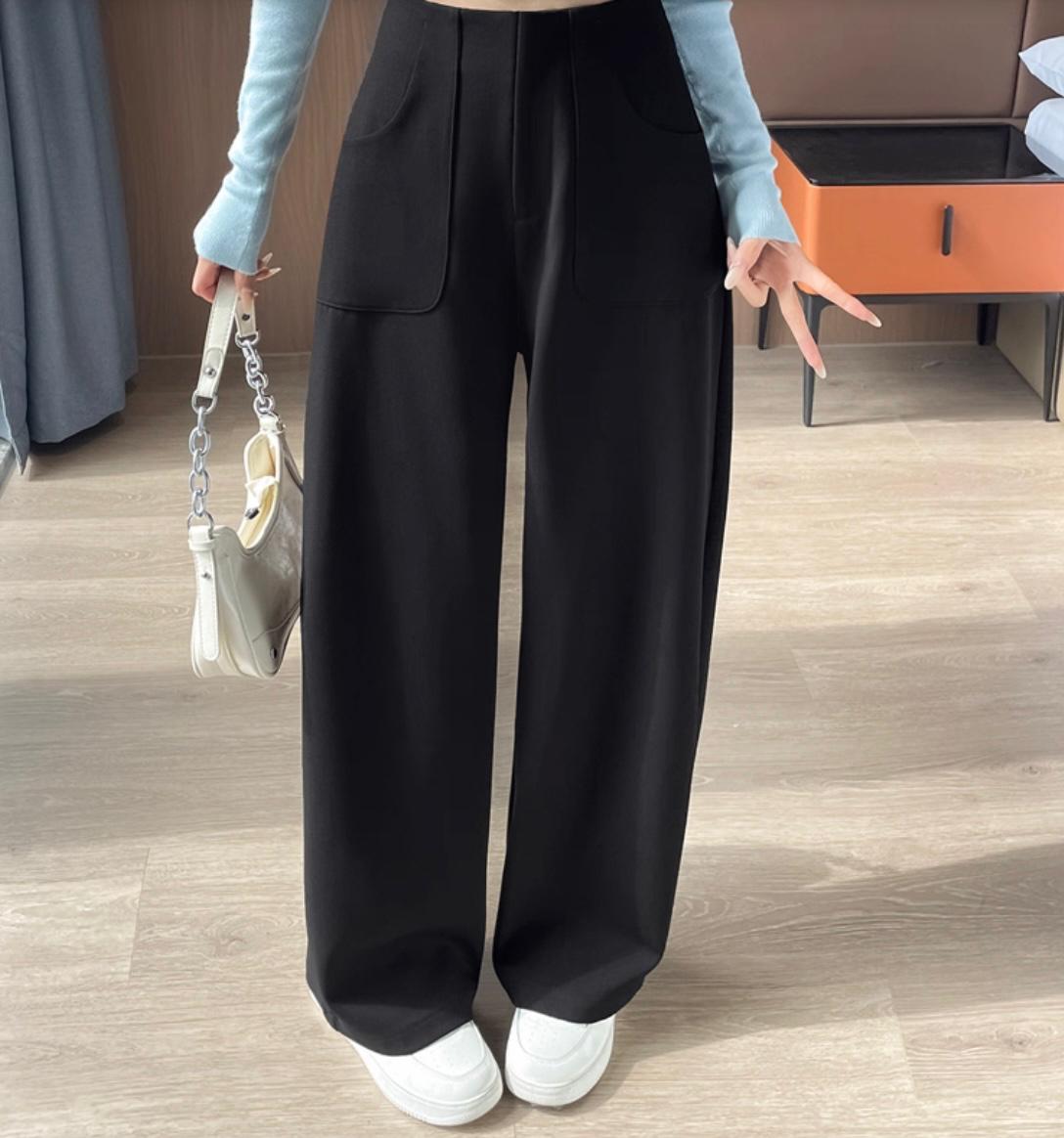 Pantalon large taillé, mode décontractée, idéal pour le milieu professionnel